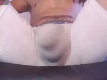 Chaturbate Adult Webcams of tommy_c0rtez