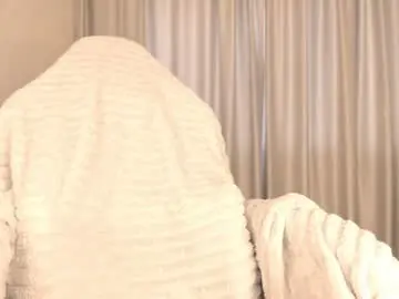 Chaturbate Nude Webcam of mia_lui