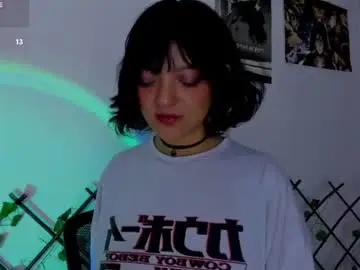Chaturbate Live Sex Cam of lucy_liww