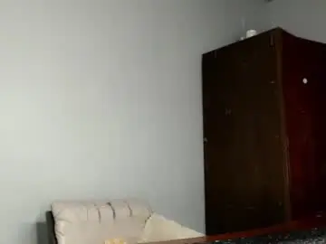 Chaturbate Live Sex Cam of deliouscum