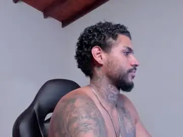 Chaturbate Free Porn Cam of luigi1_