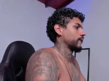 Chaturbate Free Porn Cam of luigi1_