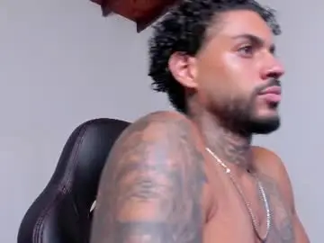 Chaturbate Adult Webcam of luigi1_