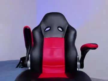 Chaturbate Live Sex Cam of luigi1_
