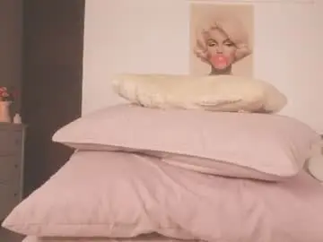 Chaturbate Free Porn Cam of moon_angels