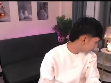 Chaturbate Live Sex Cam of asian_hugedickx