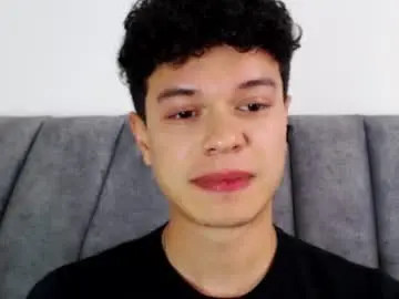 Chaturbate Live Sex Cam of rexbunnybody