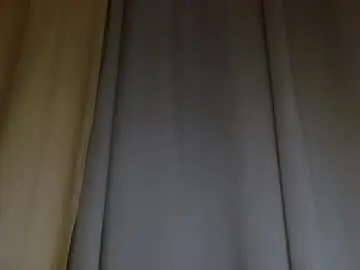 Chaturbate Live Sex Cam of scarlett_zin