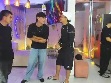 Chaturbate Live Sex Cam of boysdeluxemilitary