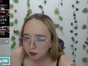 Chaturbate Live Porn of liaroberts1