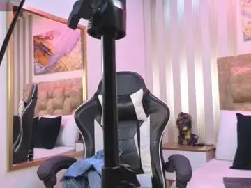 Chaturbate Live Sex Cam of ariel__bennett