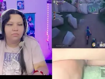 Chaturbate Live Sex Cam of crystal_velvet01