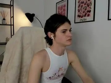 Chaturbate Best live sex cam show of little_femb0y