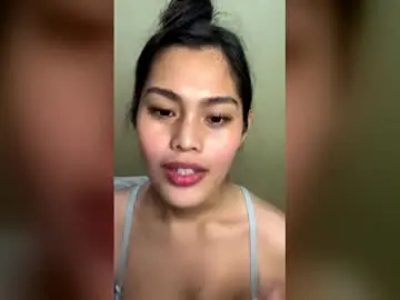 Chaturbate Nude Webcam of sapphiro18