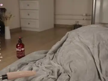 Chaturbate Sex Chat of jennyplaudis_