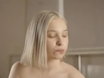 Chaturbate Watch Live Sex Cams of jennyplaudis_