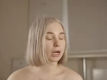 Chaturbate Nude Webcam of jennyplaudis_