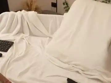 Chaturbate Adult Webcam of jennyplaudis_