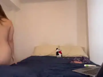 Chaturbate Live Sex Cam of oliviaonlyx1