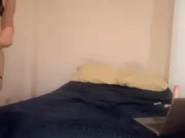 Chaturbate Free Live Porn of oliviaonlyx1
