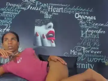 Chaturbate Nude Webcam of xamira_hot