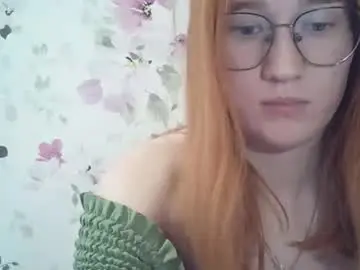 Chaturbate Free Live Porn of eveliina_shy