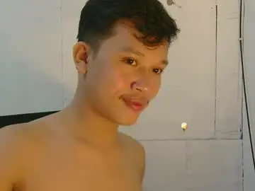 Chaturbate Free Porn Cam of exotichugecock