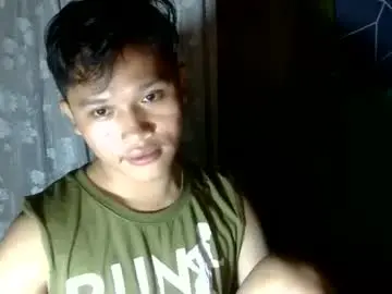 Chaturbate Live Sex Cam of exotichugecock