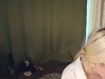 Chaturbate Adult Video Chat of keenakosbab