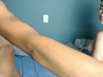 Chaturbate Free Porn Cam of petitestrawberry18