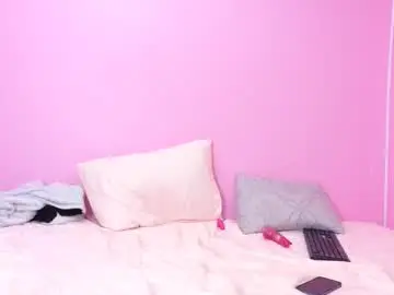 Chaturbate Free Live Porn of petitestrawberry18