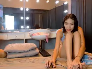 Chaturbate Free Live Porn of petitestrawberry18