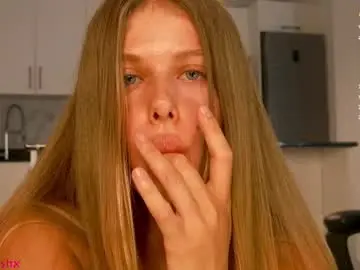 Chaturbate Sex Chat of tiny__alice
