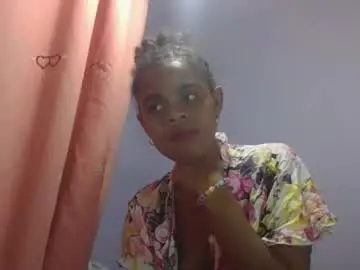 Chaturbate Free Live Porn of delphineee