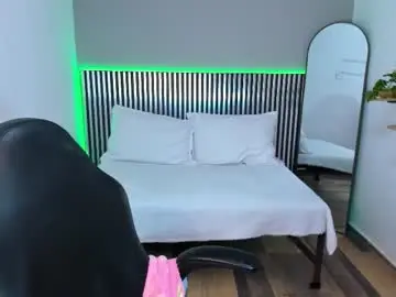 Chaturbate Live Sex of little_alli