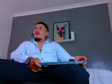 Chaturbate Nude Webcam of mrfox__