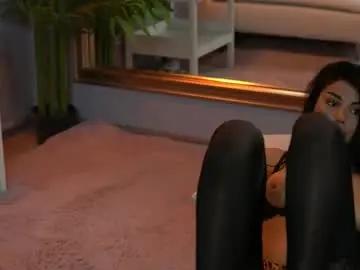 Chaturbate Free Live Porn of milakade