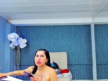 Chaturbate Free Porn Cam of leamoreau__