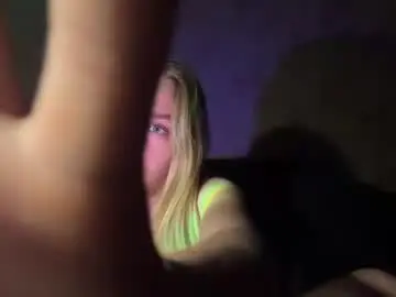 Chaturbate Live Sex Cam of lovia_