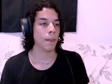 Chaturbate Live Sex Cam of isidroglasc