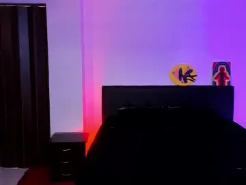 Chaturbate Live Sex Cam of purpleginebra