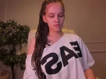 Chaturbate Adult Webcam of adalyn_glow