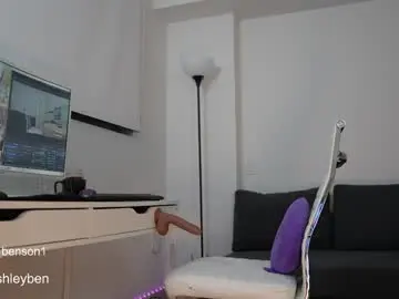 Chaturbate Nude Webcam of ashley_benson1