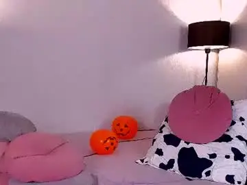 Chaturbate Nude Webcam of _chia_