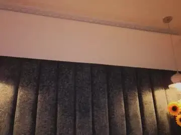 Chaturbate Live Sex Cam of arianna_suarez1