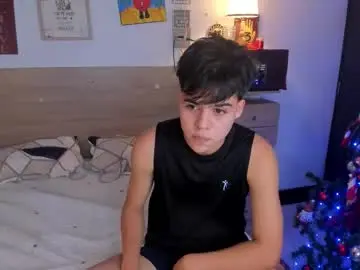 Chaturbate Live Sex Cam of justinbiler