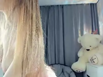 Chaturbate Live Sex Cam of bellidream