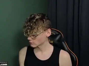 Chaturbate Nude Webcam of kirill_20_cm