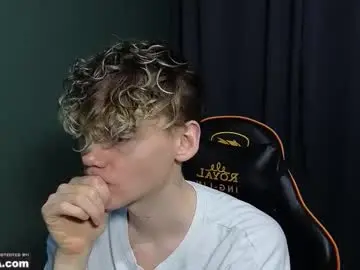 Chaturbate Best live sex cam show of kirill_20_cm