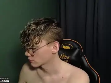 Chaturbate Sex Chat of kirill_20_cm